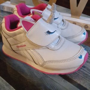 Size 9 c Unicorn Reebok